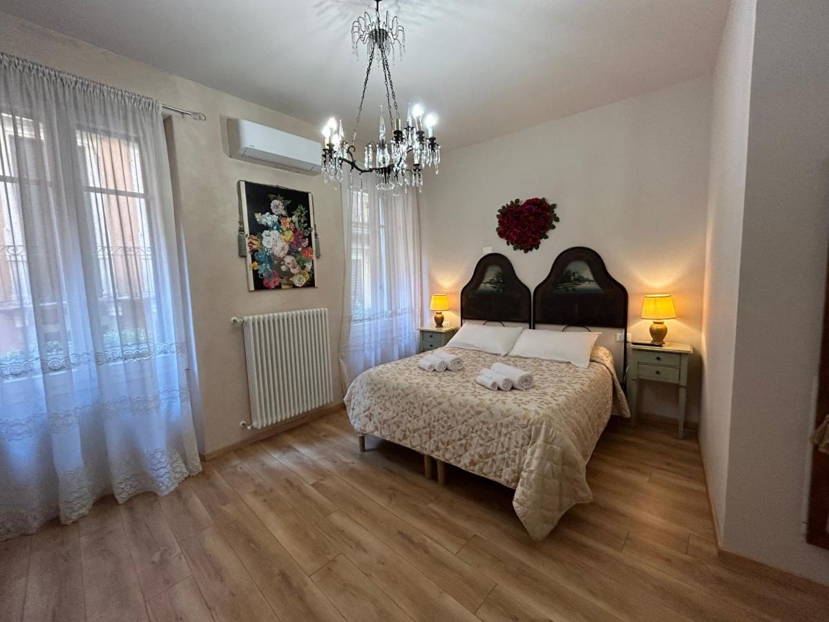 Sofia Rooms Vérone Extérieur photo