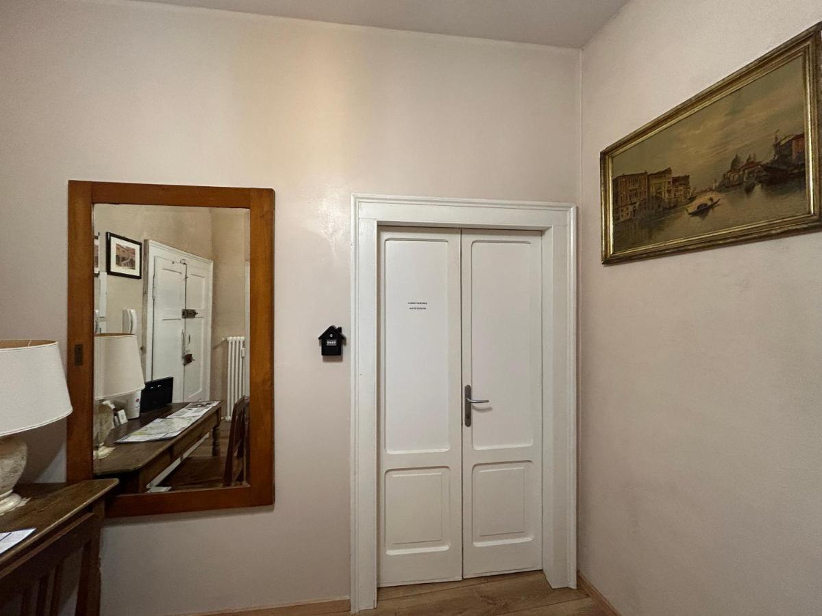 Sofia Rooms Vérone Extérieur photo
