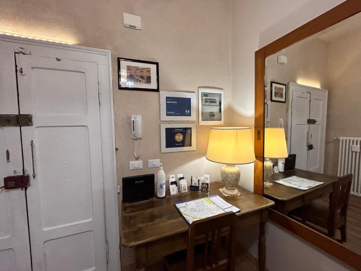 Sofia Rooms Vérone Extérieur photo