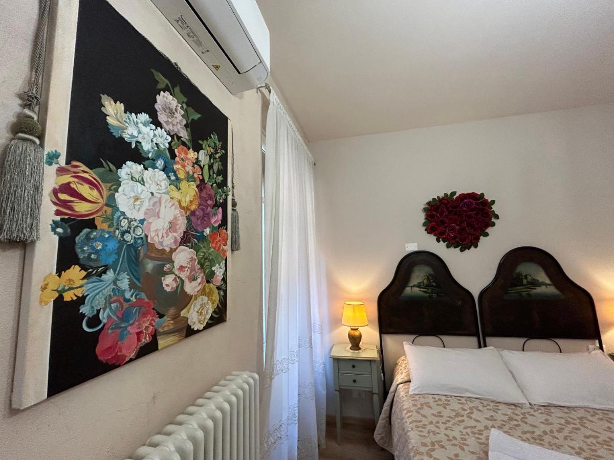 Sofia Rooms Vérone Extérieur photo